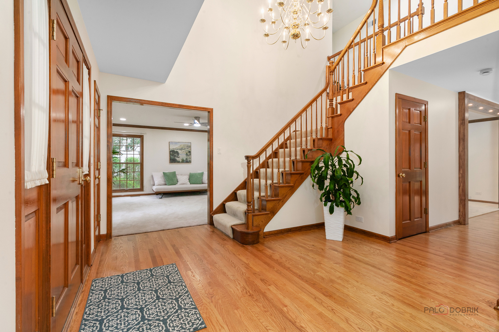 2872 Whispering Oaks Court