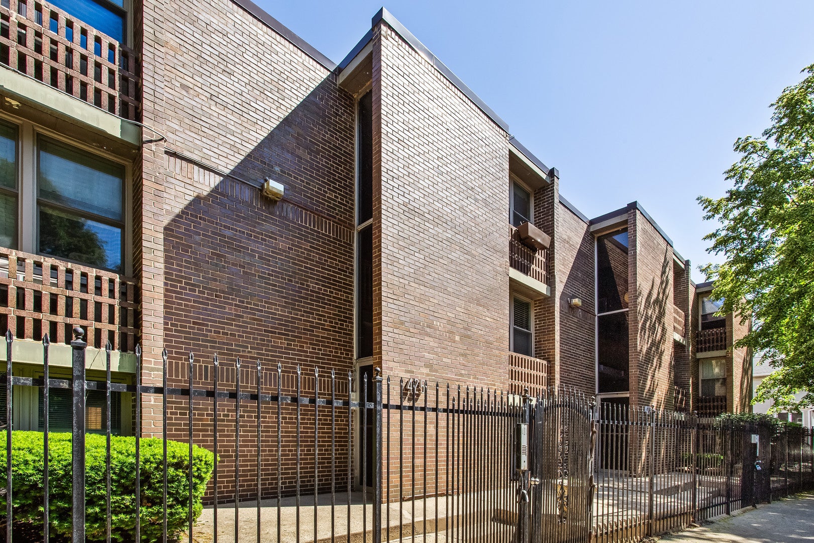 425 South Boulevard 3C