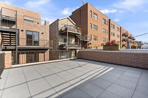 Tiny photo for 3036 N Sheffield Avenue #1N, Chicago, IL 60657 (MLS # 12485892)