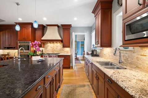 Tiny photo for 2855 Sheridan Place, Evanston, IL 60201 (MLS # 12532967)