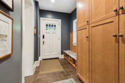 Tiny photo for 2855 Sheridan Place, Evanston, IL 60201 (MLS # 12532967)