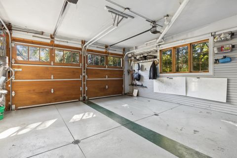 Tiny photo for 2855 Sheridan Place, Evanston, IL 60201 (MLS # 12532967)