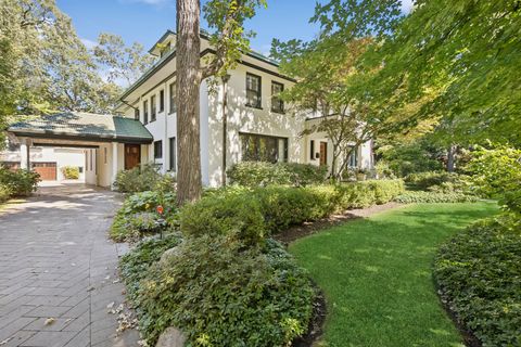 Tiny photo for 2855 Sheridan Place, Evanston, IL 60201 (MLS # 12532967)