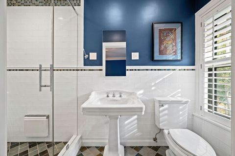 Tiny photo for 2855 Sheridan Place, Evanston, IL 60201 (MLS # 12532967)