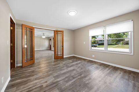 Tiny photo for 521 Auburn Lane, Schaumburg, IL 60193 (MLS # 12480311)