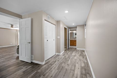 Tiny photo for 521 Auburn Lane, Schaumburg, IL 60193 (MLS # 12480311)