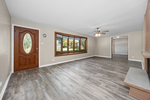 Tiny photo for 521 Auburn Lane, Schaumburg, IL 60193 (MLS # 12480311)
