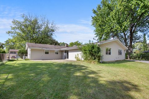 Tiny photo for 521 Auburn Lane, Schaumburg, IL 60193 (MLS # 12480311)