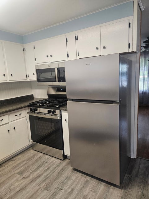 Tiny photo for 221 N Dorchester Avenue, Wheaton, IL 60187 (MLS # 12685266)