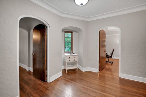 Tiny photo for 2014 W Hopkins Place, Chicago, IL 60643 (MLS # 12564190)