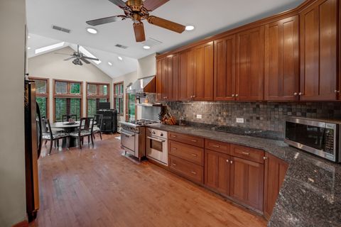 Tiny photo for 2014 W Hopkins Place, Chicago, IL 60643 (MLS # 12564190)