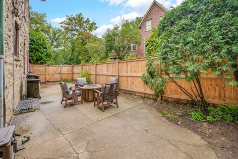 Tiny photo for 2014 W Hopkins Place, Chicago, IL 60643 (MLS # 12564190)