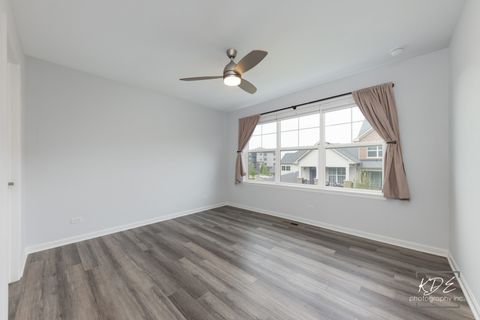 Tiny photo for 36 Woodmoor Court, Lombard, IL 60148 (MLS # 12631017)