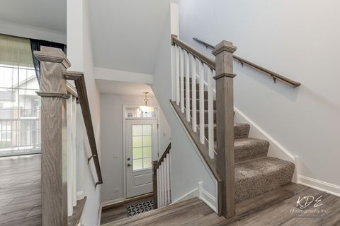 Tiny photo for 36 Woodmoor Court, Lombard, IL 60148 (MLS # 12631017)