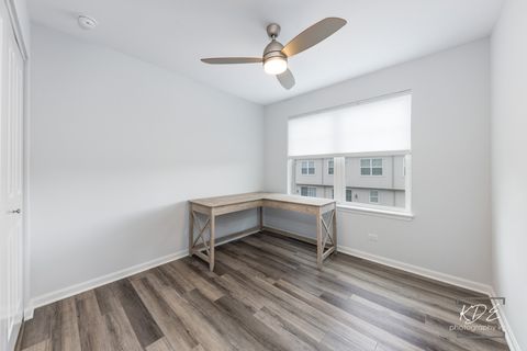 Tiny photo for 36 Woodmoor Court, Lombard, IL 60148 (MLS # 12631017)