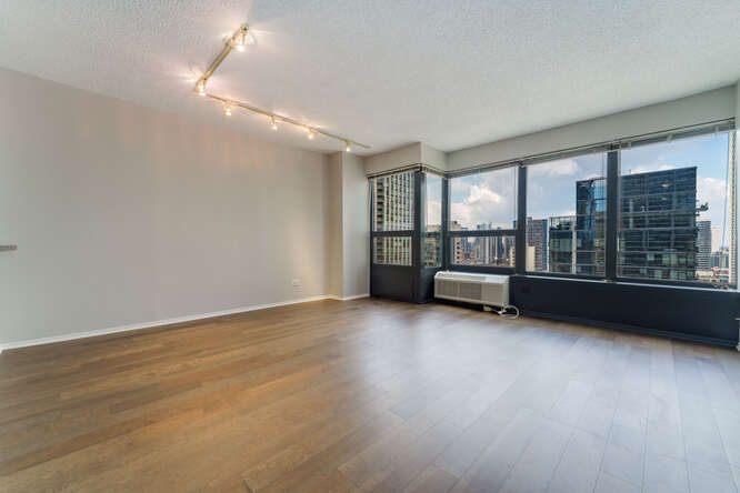 30 E Huron Street 2405