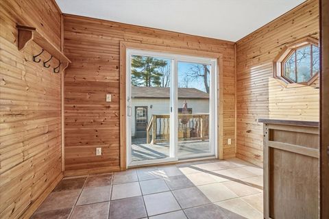 Tiny photo for 1211 S Lee Street, Bloomington, IL 61701 (MLS # 12575674)