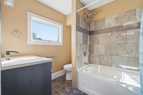 Tiny photo for 1211 S Lee Street, Bloomington, IL 61701 (MLS # 12575674)