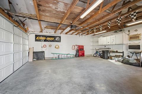 Tiny photo for 1211 S Lee Street, Bloomington, IL 61701 (MLS # 12575674)