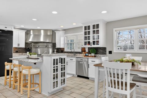 Tiny photo for 3909 Forest Avenue, Downers Grove, IL 60515 (MLS # 12621741)