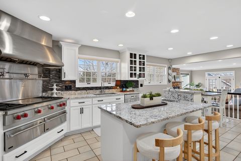 Tiny photo for 3909 Forest Avenue, Downers Grove, IL 60515 (MLS # 12621741)