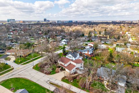 Tiny photo for 3909 Forest Avenue, Downers Grove, IL 60515 (MLS # 12621741)