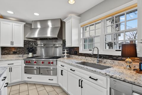 Tiny photo for 3909 Forest Avenue, Downers Grove, IL 60515 (MLS # 12621741)