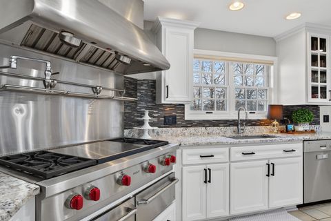 Tiny photo for 3909 Forest Avenue, Downers Grove, IL 60515 (MLS # 12621741)