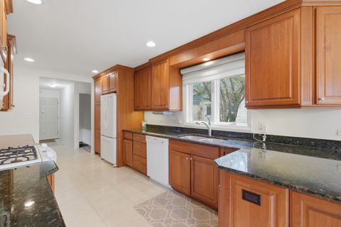 Tiny photo for 955 Summit Drive, Deerfield, IL 60015 (MLS # 12621768)