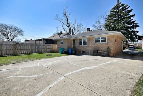 Tiny photo for 341 Iroquois Road, Hillside, IL 60162 (MLS # 12595093)