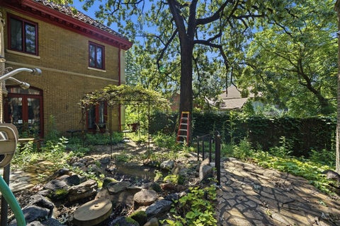 Tiny photo for 9924 S Longwood Drive, Chicago, IL 60643 (MLS # 12702413)