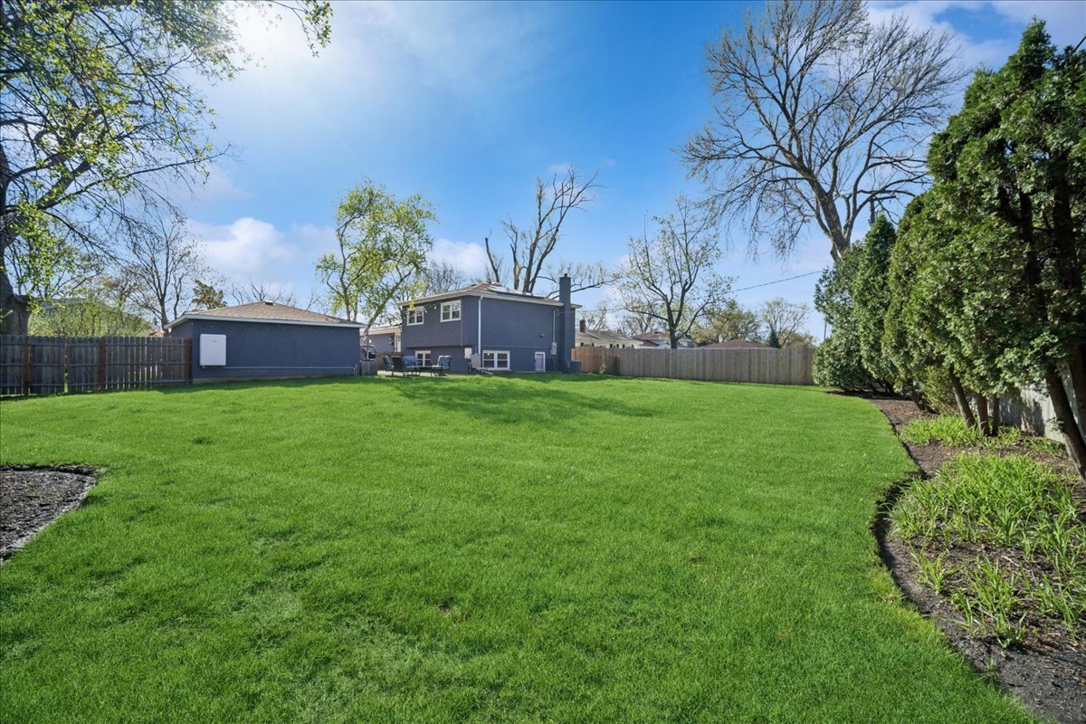 1230 Greenwood Court