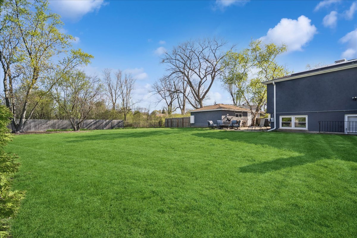 1230 Greenwood Court