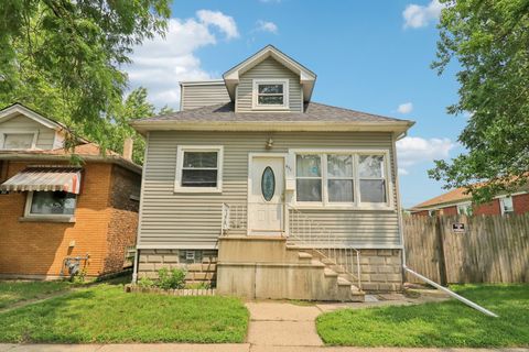 Tiny photo for 617 Hirsch Avenue, Calumet City, IL 60409 (MLS # 12634289)