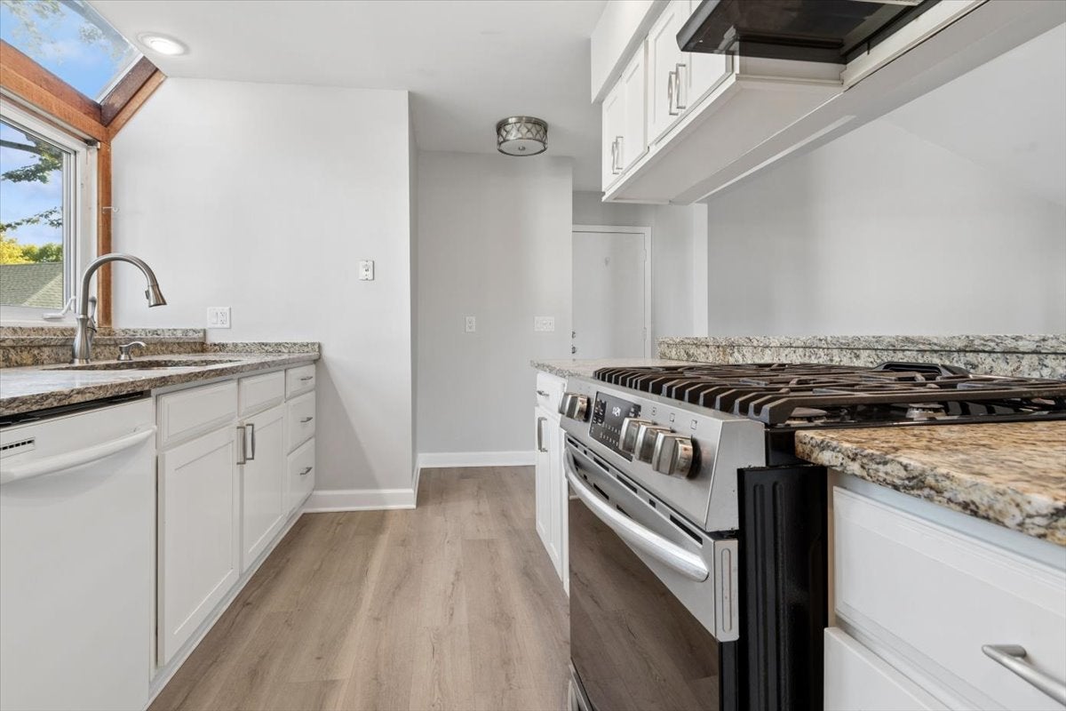6612 Fernwood Drive