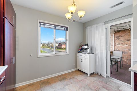 Tiny photo for 7215 WILLOW WAY Lane #10C, Willowbrook, IL 60527 (MLS # 12610601)