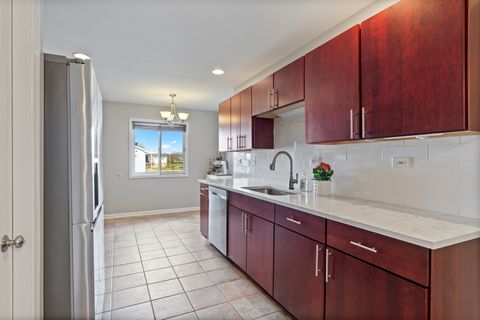 Tiny photo for 7215 WILLOW WAY Lane #10C, Willowbrook, IL 60527 (MLS # 12610601)