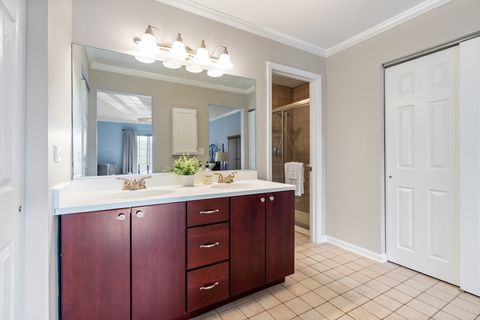 Tiny photo for 7215 WILLOW WAY Lane #10C, Willowbrook, IL 60527 (MLS # 12610601)