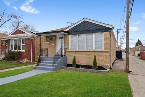 Photo of 3542 W 77th Street, Chicago, IL 60652 (MLS # 12533172)