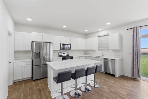 Tiny photo for 370 Hemlock Lane, Oswego, IL 60543 (MLS # 12631390)