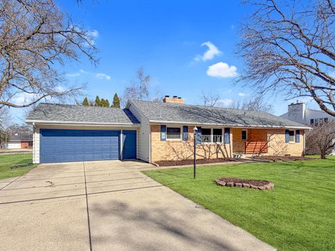 Photo of 1734 W Stephenson Street, Freeport, IL 61032 (MLS # 12550464)