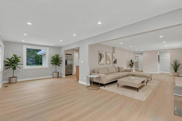 Properties 1 1055 N Bluebonnet Lane