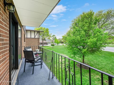 Tiny photo for 10985 S 84th Avenue #2B, Palos Hills, IL 60465 (MLS # 12631813)