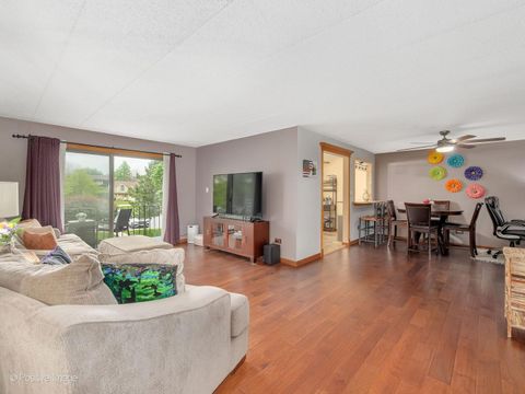 Tiny photo for 10985 S 84th Avenue #2B, Palos Hills, IL 60465 (MLS # 12631813)