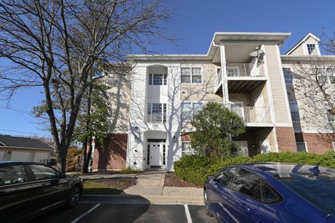 A home in Lake Bluff