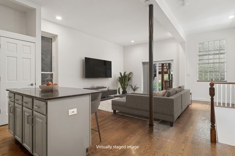 Tiny photo for 1215 N Greenview Avenue #1E, Chicago, IL 60642 (MLS # 12497477)