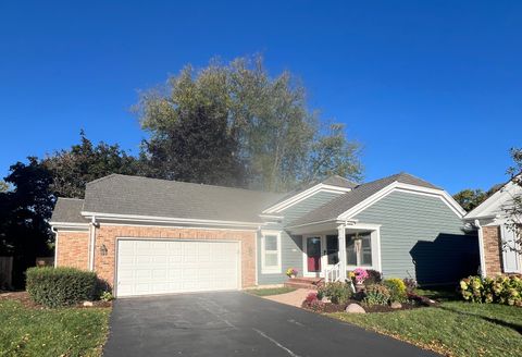 Photo of 405 Park Barrington Drive, Barrington, IL 60010 (MLS # 12490794)