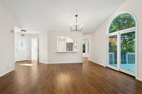 Tiny photo for 405 Park Barrington Drive, Barrington, IL 60010 (MLS # 12490794)