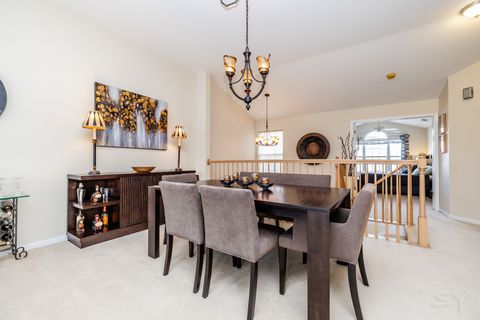 Tiny photo for 274 Wildspring Court, Itasca, IL 60143 (MLS # 12602345)