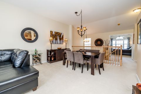Tiny photo for 274 Wildspring Court, Itasca, IL 60143 (MLS # 12602345)